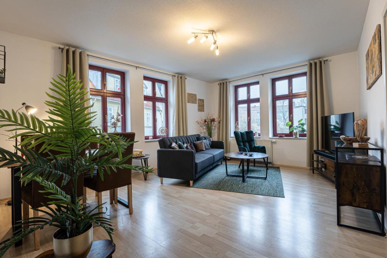 Naumburger Charme "Schwarzes Gold" Apartment Naumburg  Exterior photo